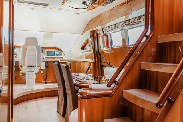 Northwind Aurora 38